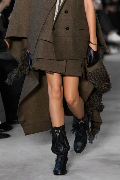 Look 2